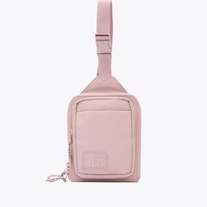 Beis The Sport Sling